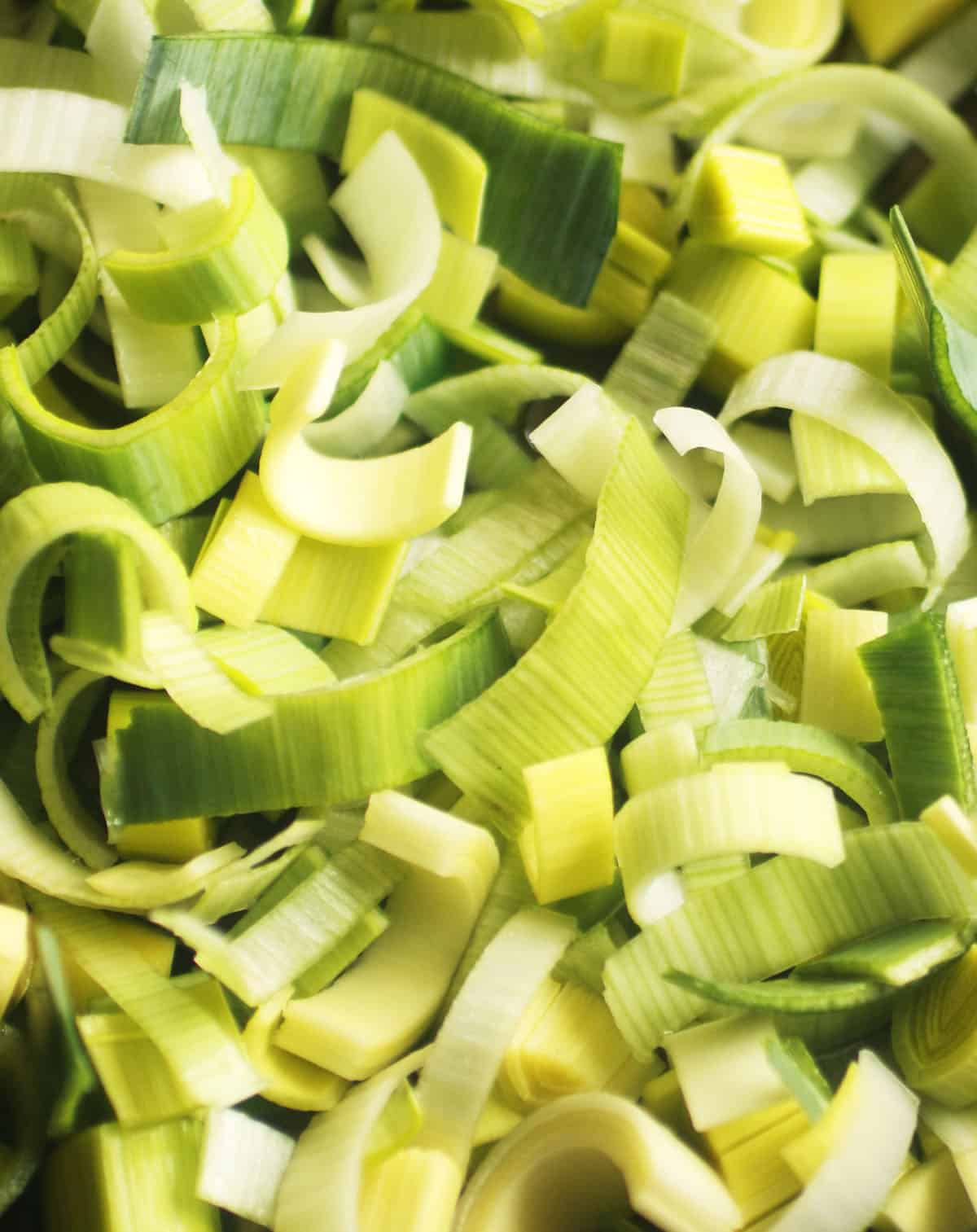 Sliced leeks in a bowl.